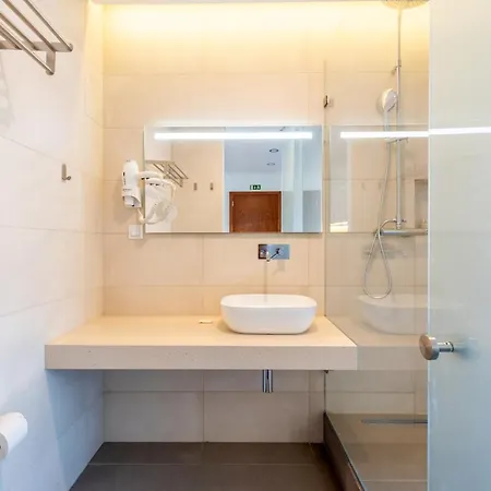 Guestready - Prime Inns Studio 6 - Campo Pequeno 리스본